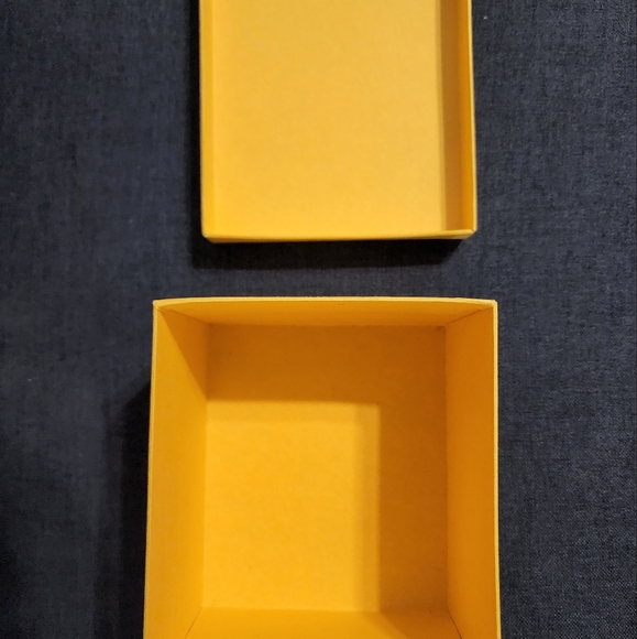 Fendi box - Picture 2 of 2